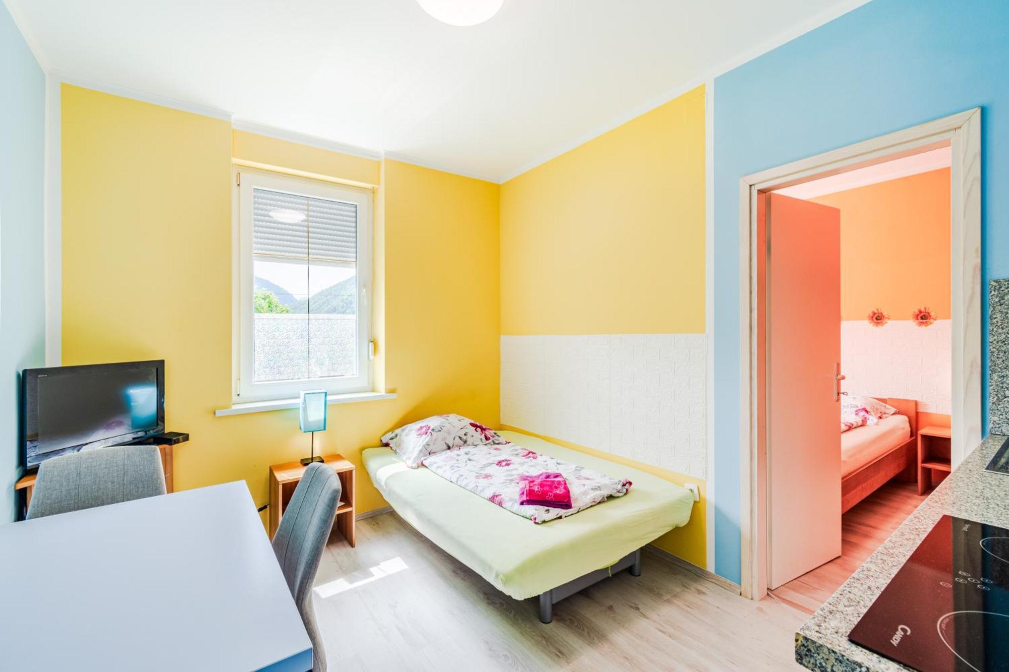 Apartments Orhideja トールミン エクステリア 写真