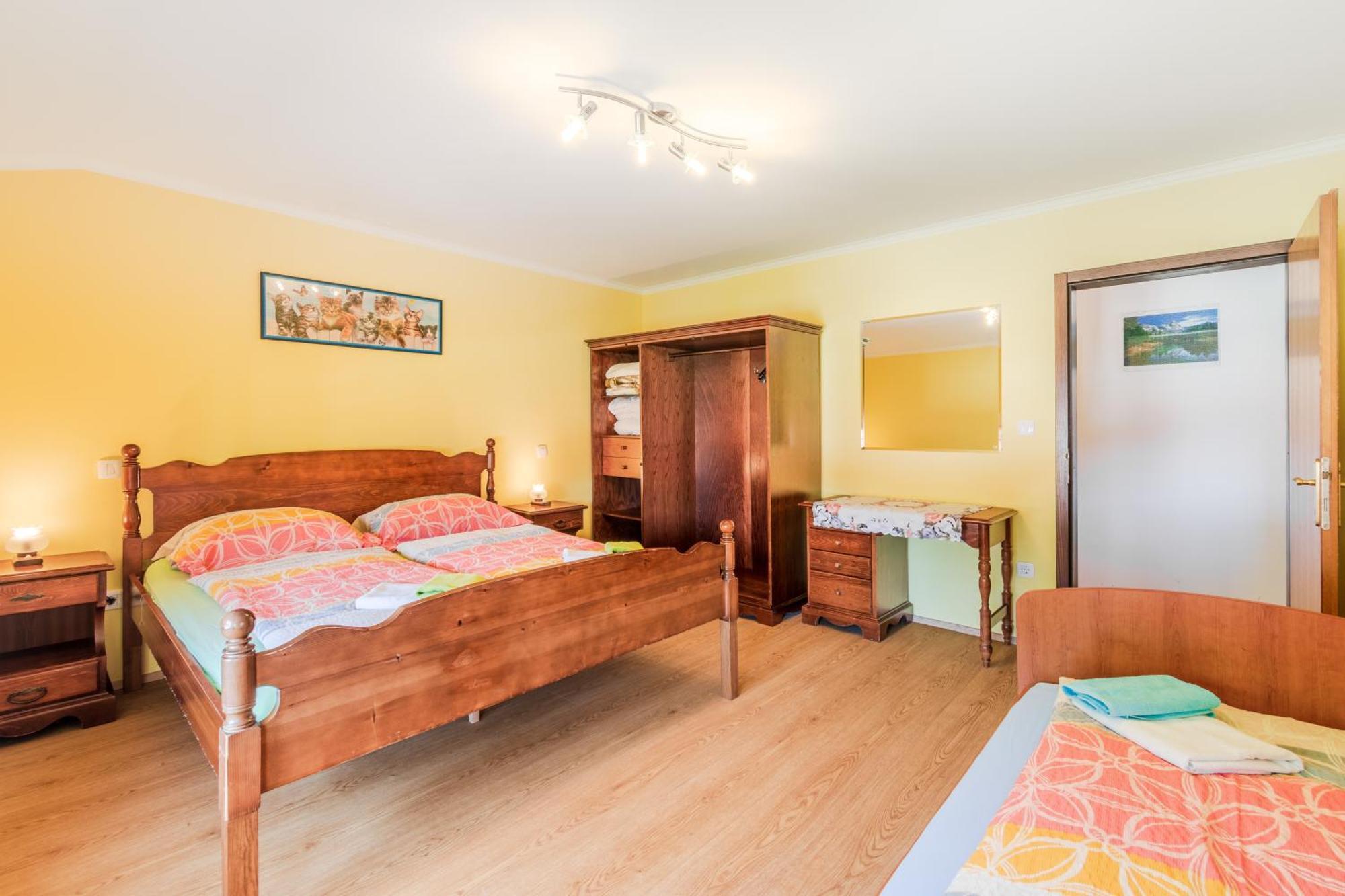 Apartments Orhideja トールミン エクステリア 写真