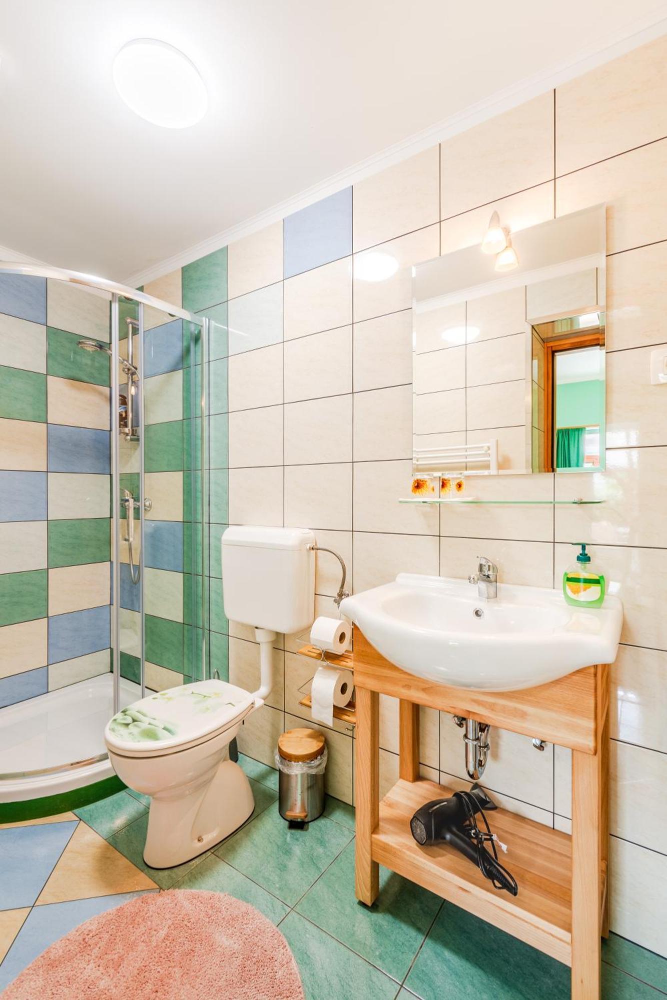 Apartments Orhideja トールミン エクステリア 写真