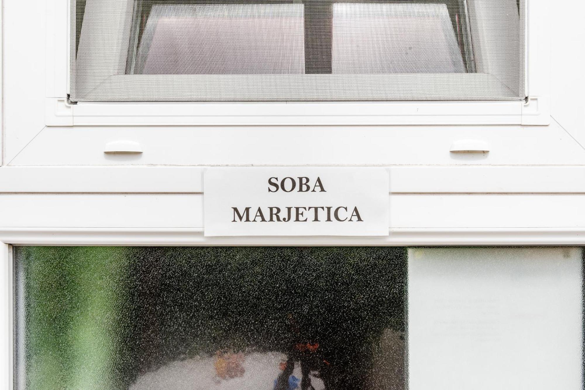 Apartments Orhideja トールミン エクステリア 写真