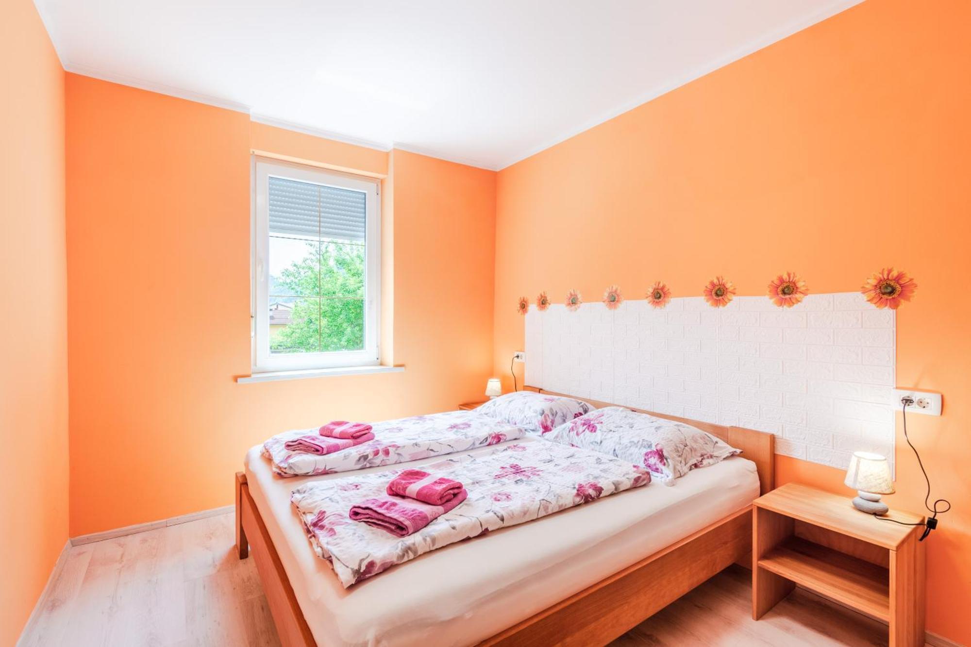Apartments Orhideja トールミン エクステリア 写真